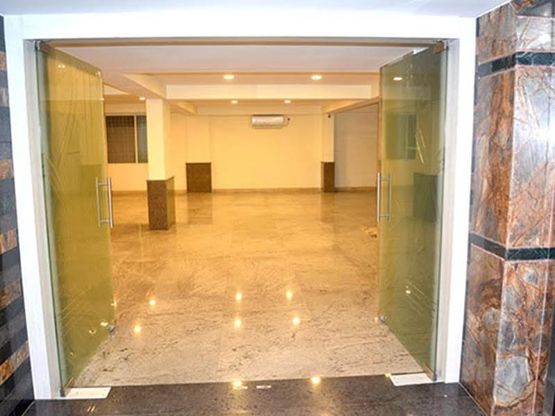 Hotel Royal Opera Bangalore Esterno foto